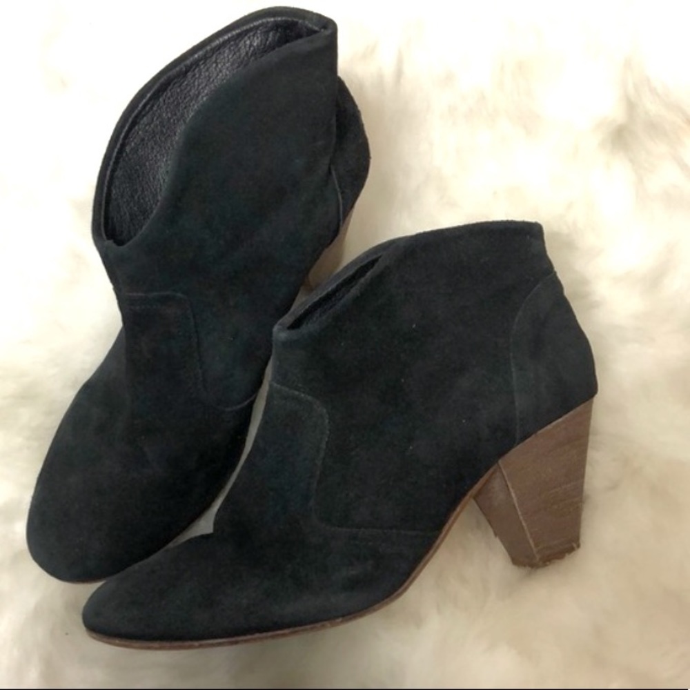 Steve Madden Black Pembroke Suede Ankle Booties 8